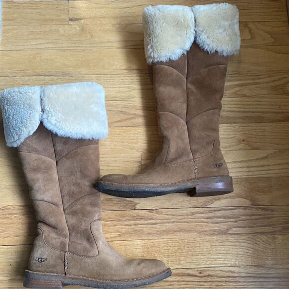 Ugg shearling sz 7 tall boots tan suede, great pre owned condition warm and cozy - Picture 1 of 5